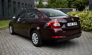 Skoda Octavia Comfortline 1.6 77kW Diisel manuual 2013 (4 foto / 15)
