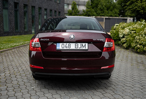 Skoda Octavia Comfortline 1.6 77kW Diisel manuual 2013 (5 foto / 15)