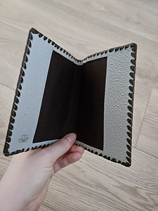 Кожаные чехлы (4 фото из 4)