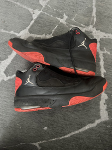AIR JORDAN (2 фото из 2)