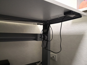 Kontori laud elektrooniliselt reguleeritav (2 foto / 5)