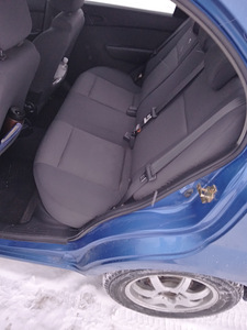Chevrolet Aveo (7 фото из 11)