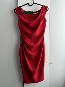 Продам красивое красное платье