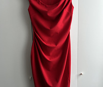 Müüa ilus punane kleit