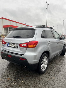 Mitsubishi ASX (4 foto / 7)