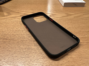 Чехол для iPhone 13 Pro Max SBS (3 фото из 7)