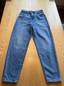 Levis Jeans High Loose Taper 27 FREE (1 foto / 5)