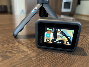 GoPro Hero 8 Black + Accessories (2 foto / 6)