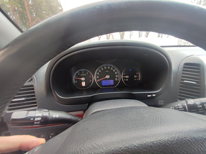 Продам Hyundai Santa Fe 2007 (7 фото из 13)