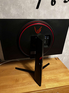 LG UltraGear 27'' 27GP850-B QHD IPS 165Hz Mängurimonitor (2 foto / 3)