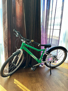 WOOM 5 Mint Green + Helmet M (1 foto / 6)