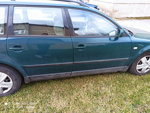 Volkswagen Passat (4 foto / 8)