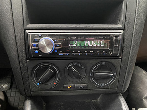 Volkswagen Golf 1.4 55kW (11 foto / 12)