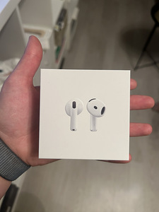 Airpods 4 (1 фото из 2)