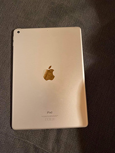 iPad 6-го поколения 9,7 дюйма (1 фото из 2)