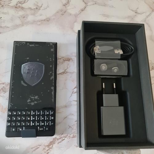 Новый BlackBerry Key2 (фото #1)