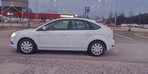 Ford Focus 2008 (2 фото из 4)