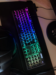 Mänguriklaviatuur SteelSeries Apex 5 (3 foto / 4)