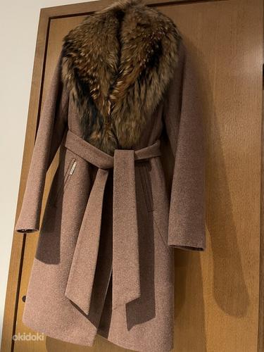 Пальто с натуральным мехом (фото #1)