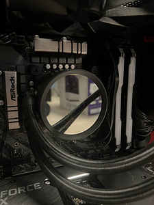 Arvuti Gaming pc rtx 3070 msi suprim intel i7 10700 ram 32gb (4 foto / 5)