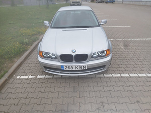 BMW 318ci 105kw (5 foto / 9)