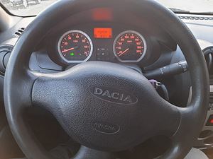 Продам Logan Dacia (5 фото из 5)