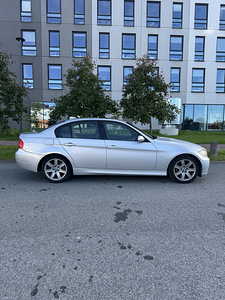 BMW 320i 2006 (4 foto / 9)