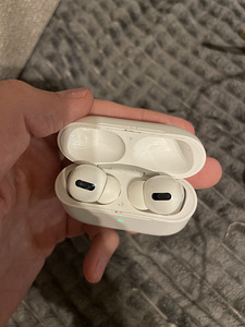 Kõrvaklapid Airpods (1 foto / 3)