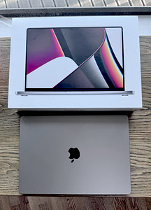 Apple MacBook Pro 16" (2021) M1 Max 32GB / 1TB (5 foto / 8)