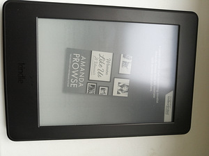 Электронная книга Kindle Paperwhite (7-го поколения) (8 фото из 8)