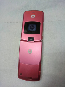 Motorola v3 razr rose (2 foto / 3)