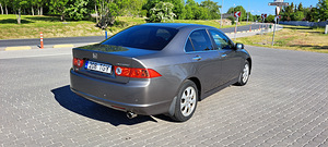 Honda Accord 2.0 114kW (6 foto / 11)