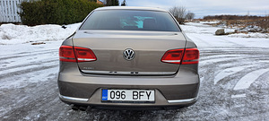 Volkswagen Passat Highline 2.0 155kW (6 foto / 15)