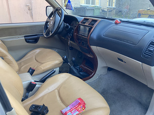 Nissan terrano (7 foto / 7)