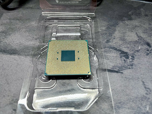 AMD Ryzen 5 3600 (1 фото из 2)