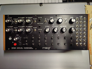 Moog DFAM (1 фото из 7)
