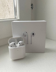 Airpods Gen 2 kõrvaklapid + ümbris (1 foto / 4)