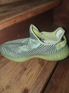 Yeezy boost 350v2 на Yeezreel (4 фото из 5)