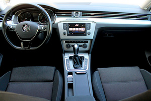 AUTORENT TALLINNAS (5 foto / 6)