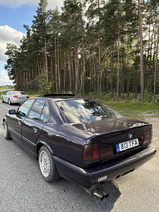 BMW E34 520i 110KW МАНУАЛ (4 фото из 7)