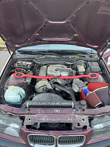 BMW E36 1.8 85KW MANUAAL (9 foto / 9)