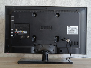 Teler SAMSUNG Smart TV - 32" (6 foto / 8)