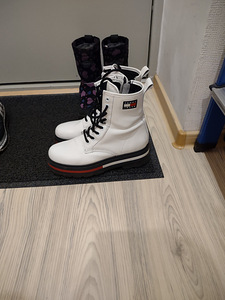 TH saapad 38 tommy hilfiger (4 foto / 6)
