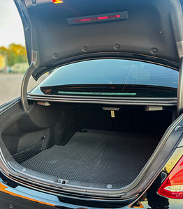 Mercedes-Benz E 220d (8 foto / 15)