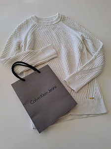 Calvin Klein sviiter suurus S (3 foto / 3)