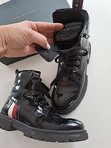 Tommy Hilfiger suurus 37 (2 foto / 3)