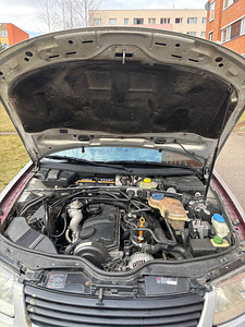 Passat B5 1.9 дизель (5 фото из 6)