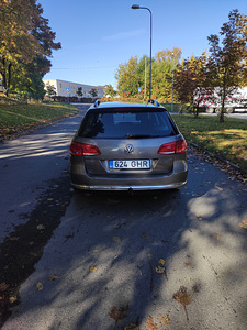 Volkswagen Passat B7 TDI (7 foto / 8)