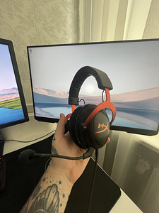 Võimas lauaarvuti komplekt 3 monitoriga (5 foto / 7)