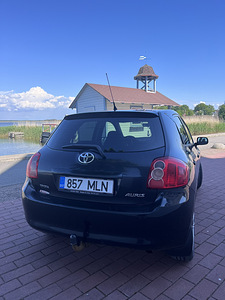 Müüa Toyota Auris 1.4 71kW bensiin manuaal (2008 (7 foto / 15)